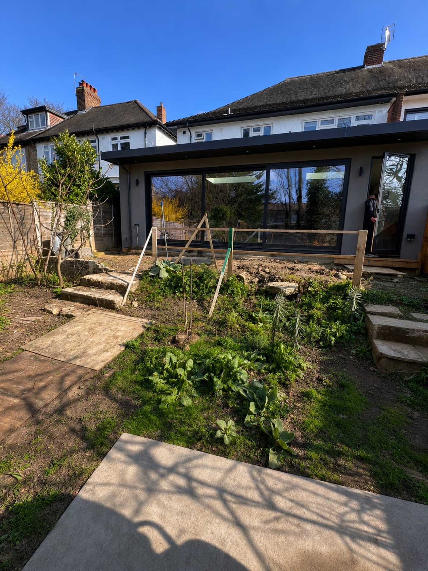 iFrame terrace over steep garden in Clapham
