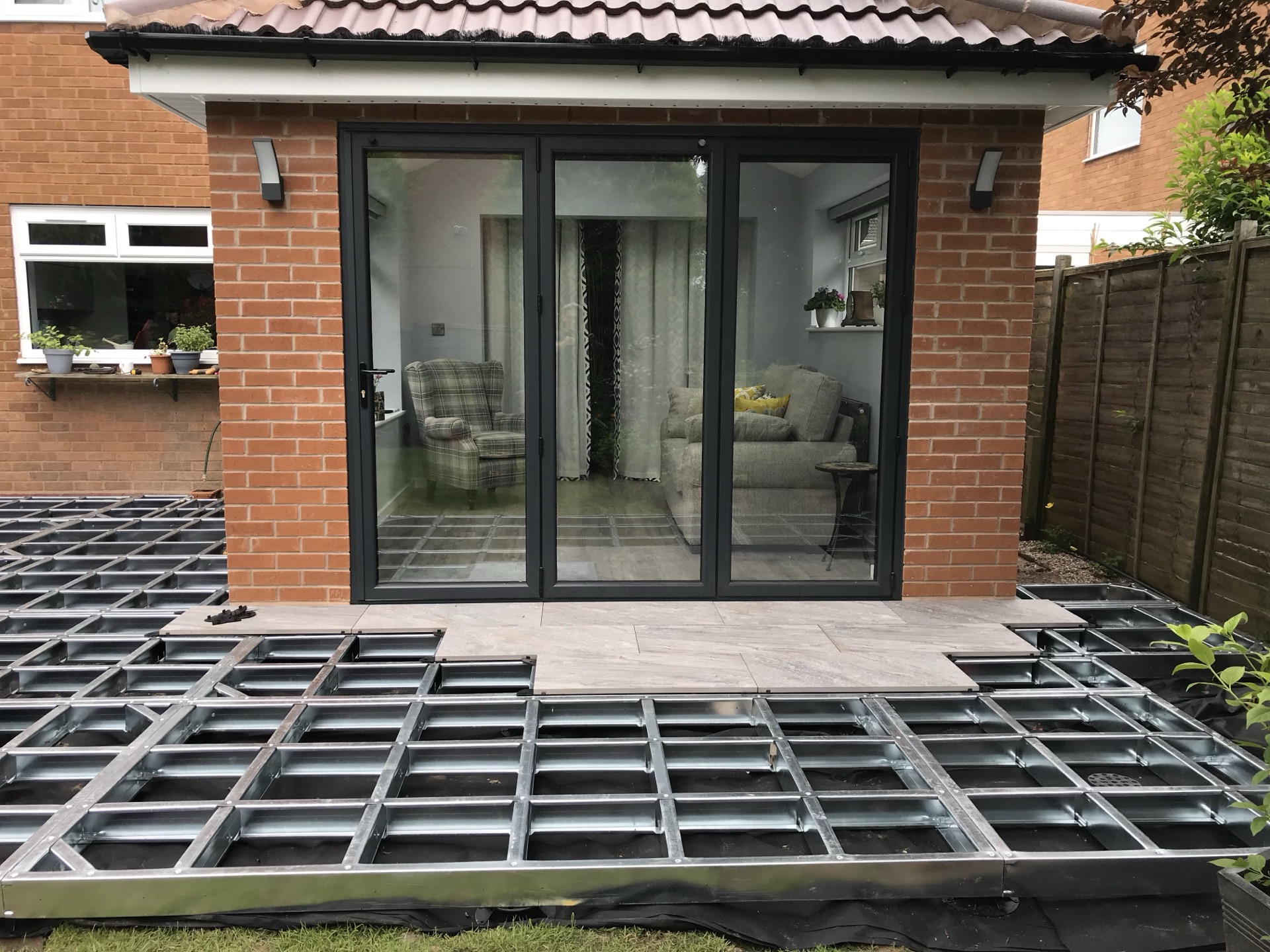 Seamless indoor-outdoor transition