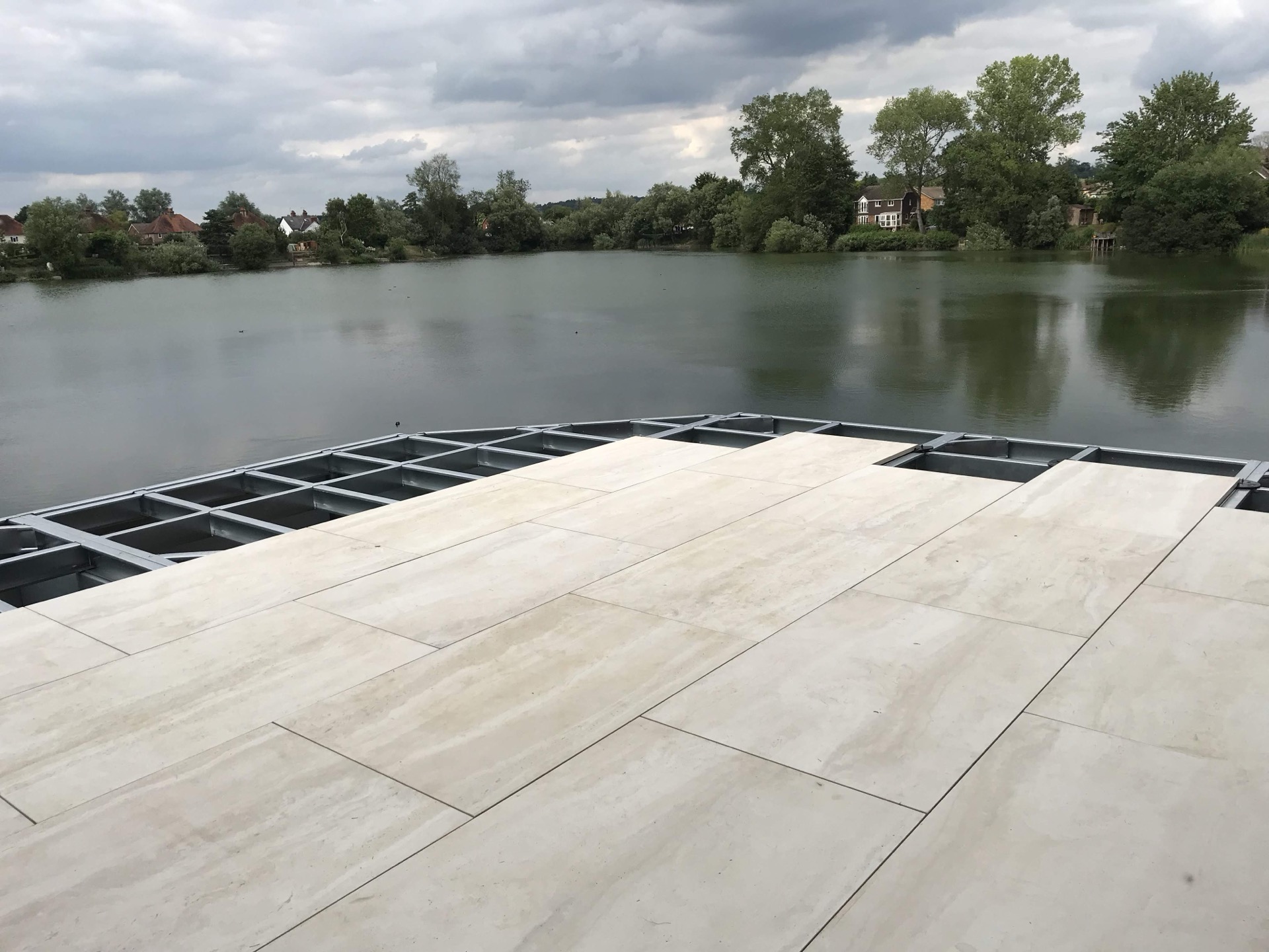 iFrame spanning over water