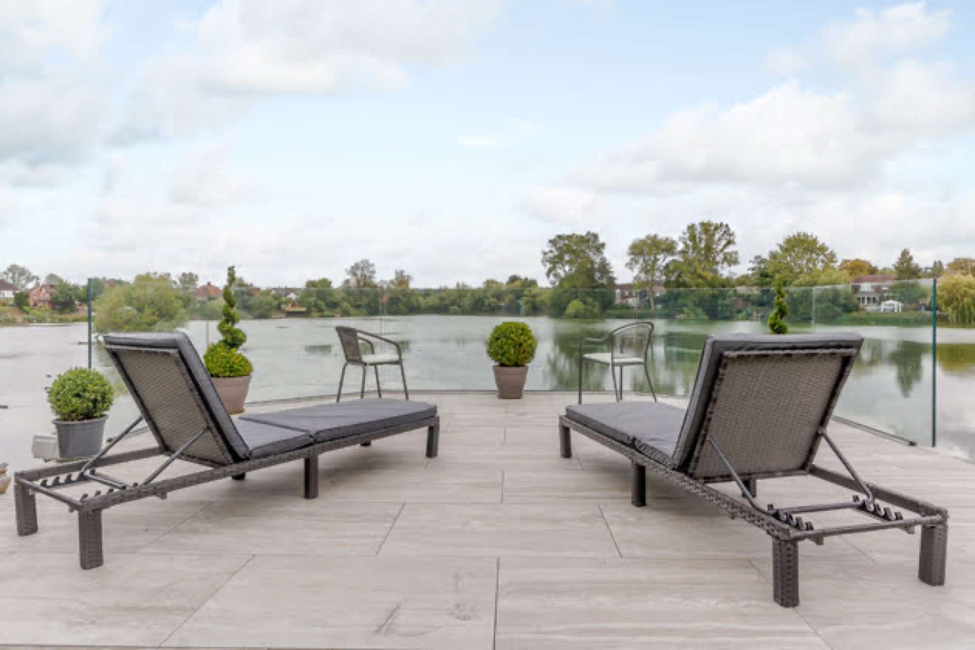 Floating lake platform